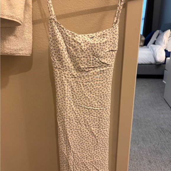 Brandy Melville White and Blue Floral Dress - Picture 3 of 5